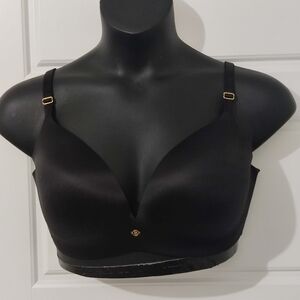 So Obsessed By Victoria's Secret Padded No-Wire Bra Size 38DD NWOT
